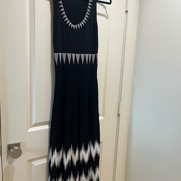 Maje Ruche Geo Pattern Knit Midi Dress
NWT Black Size 2 - Picture 4 of 8